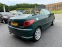 Peugeot 206 CC 2.0-16V Roland Garros | NIEUWE APK | GEINIG VOOR WEINIG | LEDER | AIRCO | CABRIO |