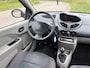 Renault Twingo 1.2 Authentique 3-Drs Stuurberkrachtiging Airco Electric pakket ABS Audio/Bluetooth Dealeronderhoud Nieuwe Apk!