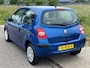 Renault Twingo 1.2 Authentique 3-Drs Stuurberkrachtiging Airco Electric pakket ABS Audio/Bluetooth Dealeronderhoud Nieuwe Apk!
