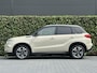 Suzuki Vitara 1.4 Boosterjet STIJL, PANO, NAVI, CRUISE, LEDER/ALCANTARA, KEYLESS, CAMERA, PDC, LED, ECC-AIRCO, STOELVERWARMING, DEALER ONDERHOUDEN, 1E EIGENAAR