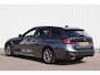 BMW 3-Serie Touring 330e Sportline | Sportstoelen | Shadowline | Navigatie | Trekhaak | Stoelverwarming