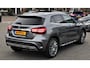 Mercedes-Benz GLA 180 Premium Plus | AMG Pakket | 360 cam | Harman/Kardon | Luxe Leder | Panorama | Carbon | LED | NIEUW |