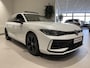Volkswagen Passat Variant 1.5 eTSI R-Line Business | DIRECT LEVERBAAR | Pano. elektr. schuif/kanteldak | Multimedia pakket plus | Comfort pakket plus | Black Style Pakket | Assistance pakket plus | High-end geluidsysteem harman / kardon