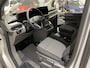 Volkswagen Transporter 2.0 TDI L2H1 30 Bulli 170 PK | Automaat | Dodehoeksensoren | Voorruitverwarming | Apple Carplay | Adaptive Cruise Control | Stoelverwarming | Achteruitrijcamera | DAB Radio | Uitparkeerassistent |