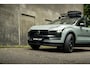 Volvo EX30 Extended Range Plus EVERLAST OUTLAND | EX30 Cross Country | 19" OFF ROAD velgen | Trekhaak | Stoel/stuurverwarming | Parkeercamera