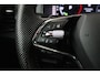 Skoda Karoq 1.5 TSI ACT Sportline Business (PANORAMADAK, STOEL-/STUURVERWARMING, ELEKT. TREKHAAK, ADAPTIVE CRUISE, CAMERA)