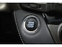 Toyota RAV4 2.0 Dynamic 4WD | Trekhaak | 2000 kg trekgewicht | Lederen bekleding met stoelverwarming |