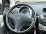 Peugeot 107 1.0-12V XR! Airco l Elek pakket l Toerenteller l Stuurbekrachtiging l AUX! GOED ONDERHOUDEN!