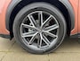 Lexus LBX Emotion 1.5 Hybrid 2WD | Navigatie | Camera | Leder | Stoel/stuurverw. | Ad. Cruise | PDC V+A | LMV 18 inch | Sonnic Copper Bi-Tone