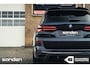 BMW X5 xDrive50e M-sport pro|NL-auto|massage|Skylounge|Bowers&wilkens|Alcantara hemel|Iconic glow|