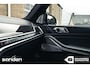 BMW X5 xDrive50e M-sport pro|NL-auto|massage|Skylounge|Bowers&wilkens|Alcantara hemel|Iconic glow|