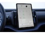 Volvo EX30 428PK Automaat Twin Motor Performance Ultra / 360 graden camera / Pilot assist / Park assist / Panoramadak / Voorstoelen en stuurwiel verwarmd / Elektrisch verstelbare stoelen /
