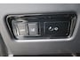 Jaguar XE 2.0 D R-Sport Stoel- en stuurverwarming, Navigatie, Camera, Climate control, Cruise control, Lederen interieur