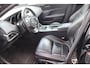 Jaguar XE 2.0 D R-Sport Stoel- en stuurverwarming, Navigatie, Camera, Climate control, Cruise control, Lederen interieur