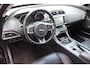 Jaguar XE 2.0 D R-Sport Stoel- en stuurverwarming, Navigatie, Camera, Climate control, Cruise control, Lederen interieur