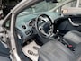 Ford Fiesta 1.25 Titanium/5 deurs/zilver/Airco/NAP/APK!!