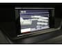 Mercedes-Benz E-klasse Cabrio 200 CGI Elegance / Airscarf - nekverwarming / Stoelverwarming / Elektr. verstelbare voorstoelen (deels) / Stoelverwarming / Trekhaak (wegklapbaar) / Windscherm / Lederen bekleding / 17'' LMV / Cruise Control / Bi-xenon koplampen / Parkeersensoren voor + achter / Navigatie