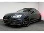 Audi A5 Sportback 3.0 TFSI S5 quattro / Panoramadak / Carbon interieur delen / Elektr. verstelbare voorstoelen + massage / RS Sportstoelen / Sport uitlaat / 20'' LMV / Matrix LED koplampen / Stoelverwarming / Audi Sound System / Dynamische achterlichten / Cruise Control / Navigatie / DAB / Sportonderstel / Luxe lederen bekleding