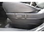 Mitsubishi Outlander 2.0 PHEV instyle+ Cruise/Climate control, Trekhaak, Sch.kanteldak,  Navigatie, Camera, Parkeersensoren Hybride batterij capaciteit: 34,2 Ah. Trekgewicht 1.500 kg.