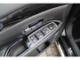 Mitsubishi Outlander 2.0 PHEV instyle+ Cruise/Climate control, Trekhaak, Sch.kanteldak,  Navigatie, Camera, Parkeersensoren Hybride batterij capaciteit: 34,2 Ah. Trekgewicht 1.500 kg.