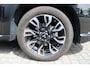 Mitsubishi Outlander 2.0 PHEV instyle+ Cruise/Climate control, Trekhaak, Sch.kanteldak,  Navigatie, Camera, Parkeersensoren Hybride batterij capaciteit: 34,2 Ah. Trekgewicht 1.500 kg.