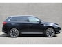 Mitsubishi Outlander 2.0 PHEV instyle+ Cruise/Climate control, Trekhaak, Sch.kanteldak,  Navigatie, Camera, Parkeersensoren Hybride batterij capaciteit: 34,2 Ah. Trekgewicht 1.500 kg.