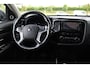Mitsubishi Outlander 2.0 PHEV instyle+ Cruise/Climate control, Trekhaak, Sch.kanteldak,  Navigatie, Camera, Parkeersensoren Hybride batterij capaciteit: 34,2 Ah. Trekgewicht 1.500 kg.