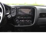 Mitsubishi Outlander 2.0 PHEV instyle+ Cruise/Climate control, Trekhaak, Sch.kanteldak,  Navigatie, Camera, Parkeersensoren Hybride batterij capaciteit: 34,2 Ah. Trekgewicht 1.500 kg.