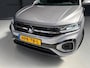 Volkswagen T-Roc 1.5 TSI (150 pk) R-Line automaat - navigatie - keyless - elektr. achterklep - stoelmassage