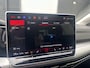 Volkswagen Golf 1.5 eHybrid Life Edition 204 PK | Automaat | Navigatie | Stoelverwarming | Stuurverwarming | Achteruitrijcamera | Keyless | Parkeersensoren | Adaptive Cruise Control | Apple Carplay | Android Auto |