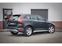 Volvo XC60 D5 AWD Aut. R-Design | Lederen bekleding | Trekhaak | Bi-xenon koplampen | DVD systeem | Gelamineerd glas | Keyless