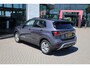Volkswagen T-Cross 1.0 TSI Life Edition 115PK / 85kW DSG, 48 maanden / max 100.000km garantie, comfort pakket (verwarmbare voorstoelen), 2-zone climatronic, keyless start & entry, parkeersensoren voor en achter (pdc), achteruitrijcamera (rear view), privacy glas, 17" LMV