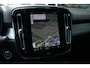 Volvo XC40 B4 Plus Dark | Adaptive Cruise | Harman/Kardon | Camera | Stuur/Stoelverwarming | Verwarmbare Voorruit | Memory | Trekhaak