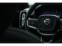 Volvo XC40 B4 Plus Dark | Adaptive Cruise | Harman/Kardon | Camera | Stuur/Stoelverwarming | Verwarmbare Voorruit | Memory | Trekhaak