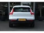 Volvo XC40 B4 Plus Dark | Adaptive Cruise | Harman/Kardon | Camera | Stuur/Stoelverwarming | Verwarmbare Voorruit | Memory | Trekhaak