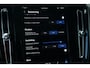 Volvo XC40 B4 Plus Dark | Adaptive Cruise | Harman/Kardon | Camera | Stuur/Stoelverwarming | Verwarmbare Voorruit | Memory | Trekhaak