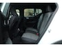 Volvo XC40 B4 Plus Dark | Adaptive Cruise | Harman/Kardon | Camera | Stuur/Stoelverwarming | Verwarmbare Voorruit | Memory | Trekhaak