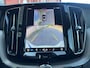 Volvo XC60 2.0 T6 Plug-in hybrid AWD Plus Dark / 19" Velgen / Audio Harman Kardon / full-LED koplampen /