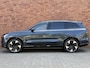 Volvo EX90 Single Motor Plus | Pilot Assist-pakket | Climate Pack| 22" 5-Spaaks Aero | Bowers and Wilkins High End Audio | Visual Park assist | Extra getint glas achter | Geïntegreerde zittingverhoger in middelste zitplaats 2e zitr