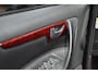 Volvo V70 2.4 Edition II | DEALER Onderhouden | Cruise control | Trekhaak | Extra Getint Glas | Leer | 306,000KM |