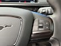 Ford Mustang Mach-E RWD | Unieke Performance Wrap | Camera | Lane Assist | Dodehoek Herkenning | Leren Bekleding | 75 kWh