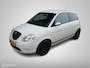 Lancia Ypsilon 1.4-16V 95 PK H6 Airco Lichtmetalen Velgen DonkerGlas Leer/Alcantara