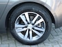 Peugeot 308 1.2 130pk Automaat Tech Edition | Navigatie | Panoramadak | Achteruitrijcamera | Climate Control | Cruise Control | Parkeersensoren v+a | Armsteun | Apple Carplay / Android Auto | Bluetooth | DAB+ radio | 1e Eigenaar | Donker getint glas | 16" lichtmetalen velgen |