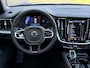 Volvo V60 2.0 T8 Plug-in hybrid AWD Plus Dark | Panorama Schuifdak | Harman/Kardon | Sportstoelen | Google | Stuur + Stoelverwarming |