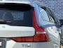 Volvo V60 2.0 T8 Plug-in hybrid AWD Plus Dark | Panorama Schuifdak | Harman/Kardon | Sportstoelen | Google | Stuur + Stoelverwarming |