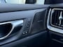 Volvo V60 2.0 T8 Plug-in hybrid AWD Plus Dark | Panorama Schuifdak | Harman/Kardon | Sportstoelen | Google | Stuur + Stoelverwarming |