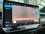 Volkswagen ID.7 Tourer Pro Business | Achterbank in ongelijke delen neerklapbaar incl. middenarmsteun en doorlaadmogelijkheid | Afstandscontrolesysteem (Front Assist), met voetgangers- en fietsersherkenning | Automatische afstandsregeling (Adaptive Cruise Control)