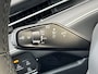 Volkswagen ID.7 Tourer Pro Business | Achterbank in ongelijke delen neerklapbaar incl. middenarmsteun en doorlaadmogelijkheid | Afstandscontrolesysteem (Front Assist), met voetgangers- en fietsersherkenning | Automatische afstandsregeling (Adaptive Cruise Control)