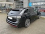 Volkswagen ID.7 Tourer Pro Business | Achterbank in ongelijke delen neerklapbaar incl. middenarmsteun en doorlaadmogelijkheid | Afstandscontrolesysteem (Front Assist), met voetgangers- en fietsersherkenning | Automatische afstandsregeling (Adaptive Cruise Control)