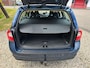 Volvo V70 2.5T Momentum 5 cilinder 200 PK 147 KW Airco Leer Navi Trekhaak elektrische achterklep.